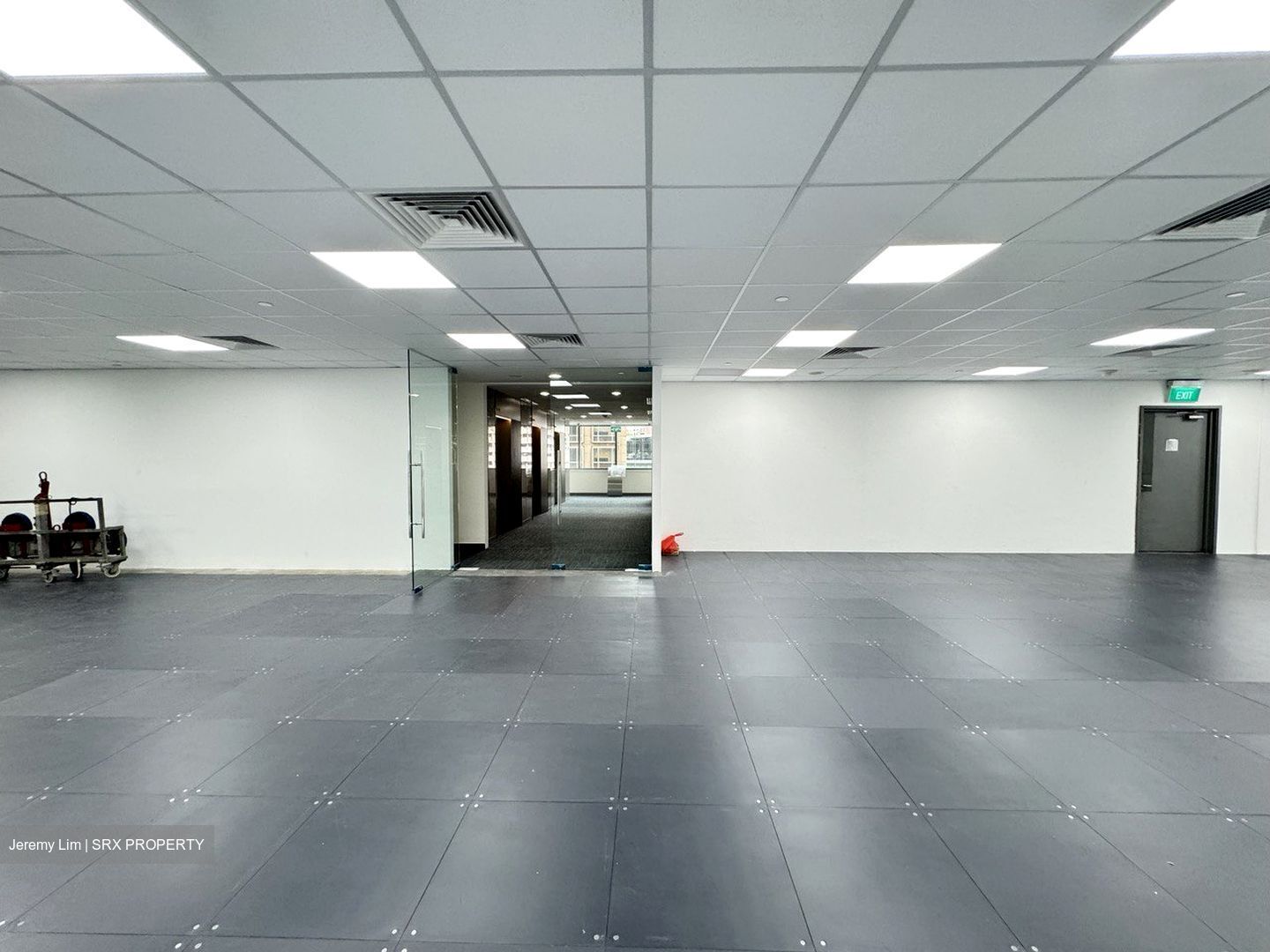 Odeon Towers (D7), Office #437340211